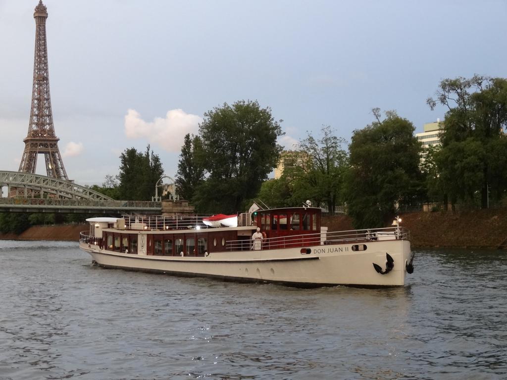 Bed and Breakfast Passerelle Des Arts Paris Exterior foto