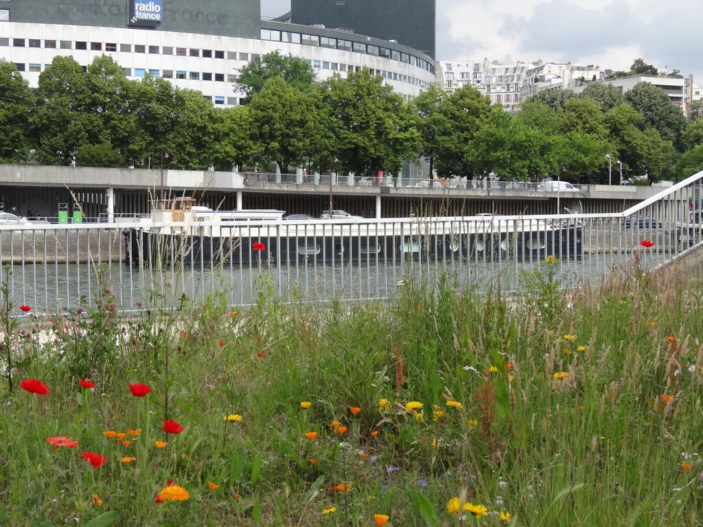 Bed and Breakfast Passerelle Des Arts Paris Exterior foto